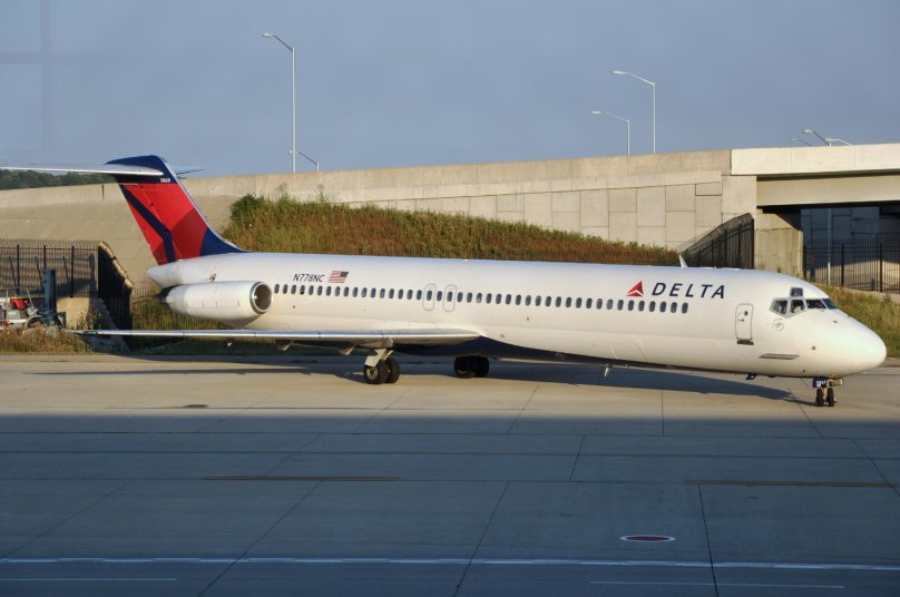 Макдоннелл Дуглас DC 9 50