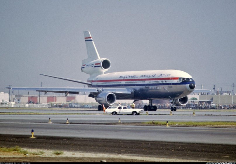 Макдоннелл Дуглас DC 10
