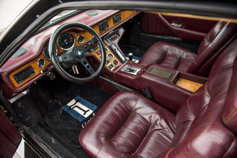 De Tomaso Pantera салон