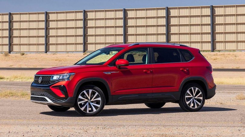 Volkswagen Taos кроссовер
