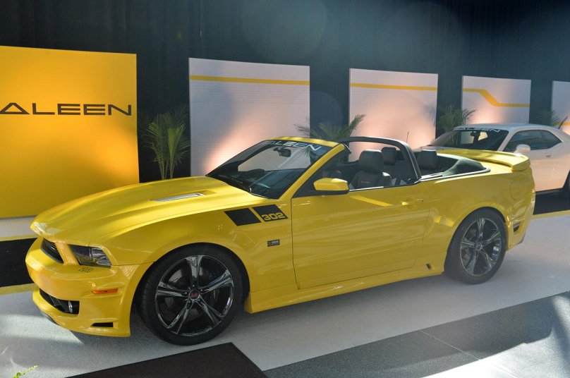 Saleen Mustang Black Label