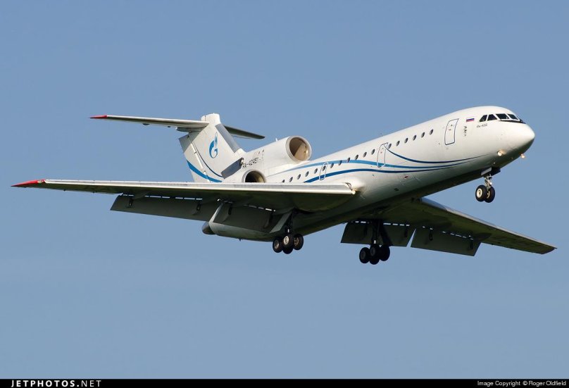 Як-42 пассажирский самолёт