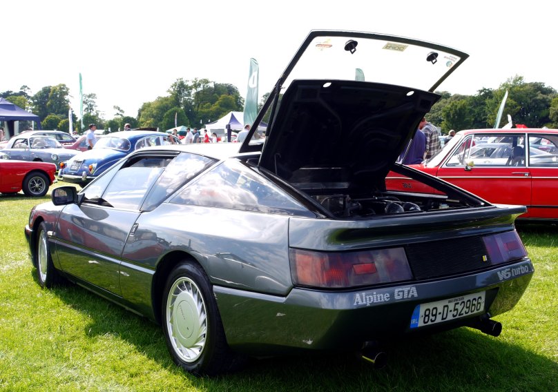 Renault Alpine v6 Turbo