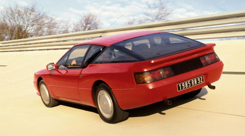 Renault Alpine GTA v6