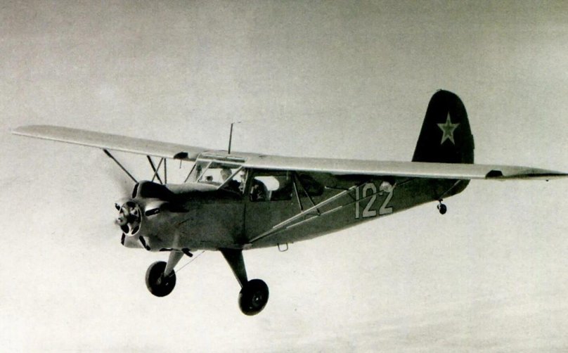 Як-12 биплан