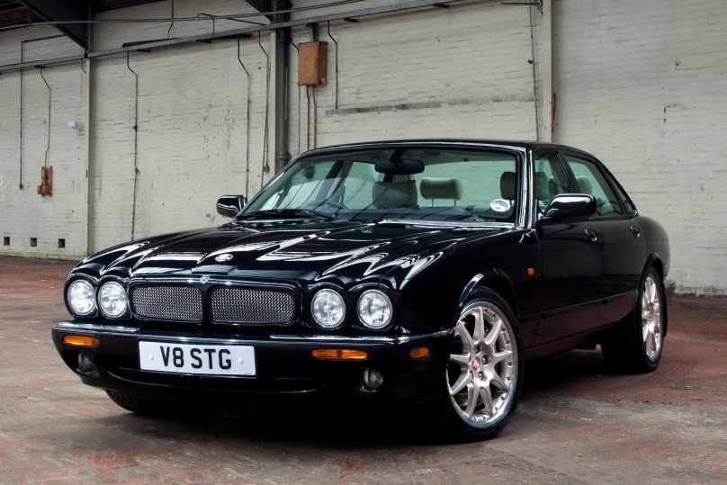 Jaguar XJR x308