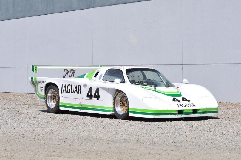 Jaguar XJR-17