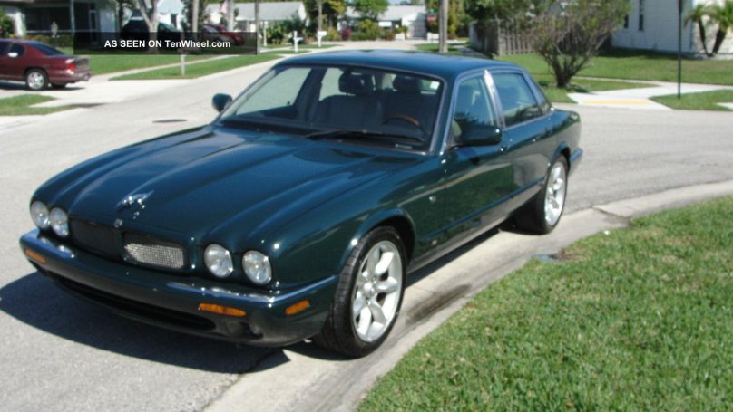 Jaguar XJR 2001