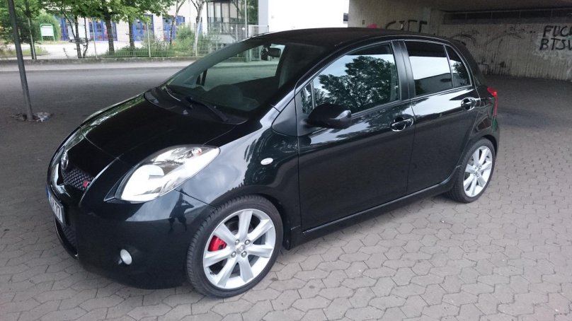 Тойота Ярис 2008 1.8