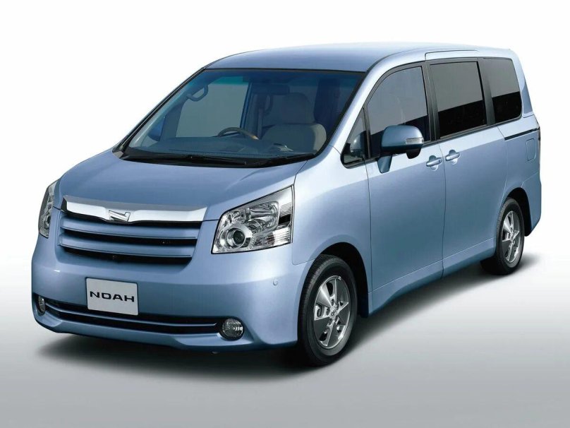 Toyota Noah 2007