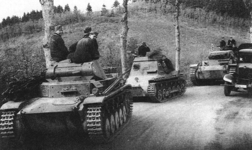 Немецкие танки в Арденнах 1940