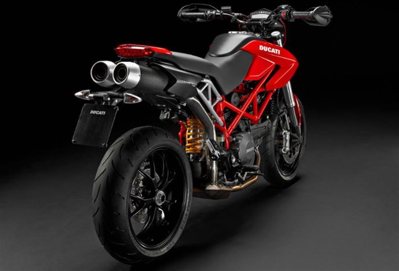 Ducati модель: Hypermotard 796