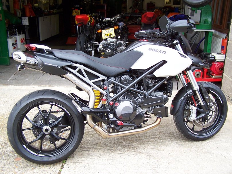 Ducati Hypermotard 2012