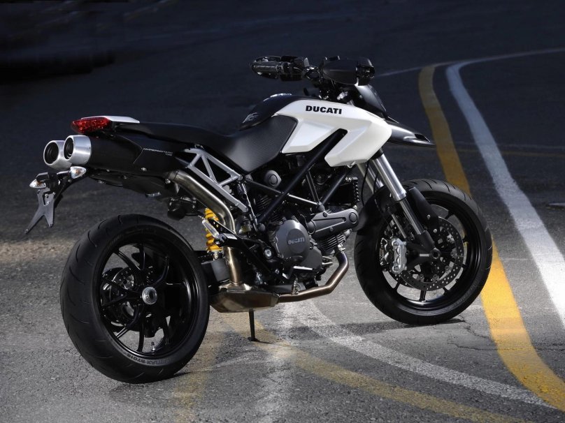 Мотоцикл Ducati Hypermotard