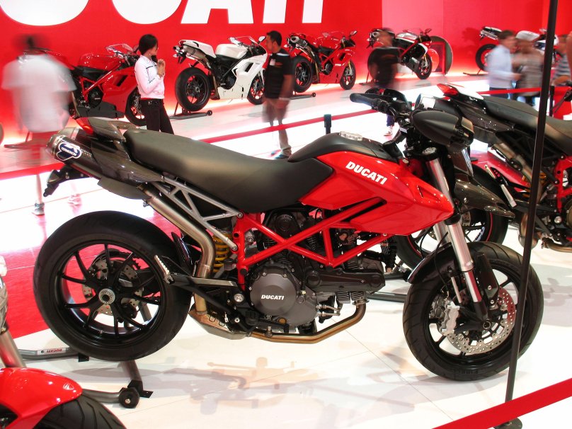 Ducati Hypermotard 950