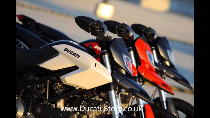 Ducati модель: Hypermotard 796
