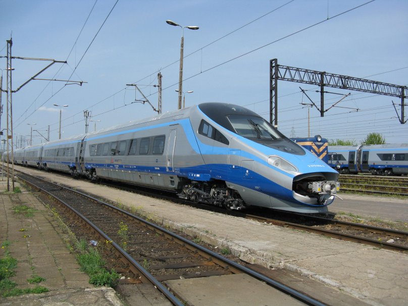 Поезд Пендолино