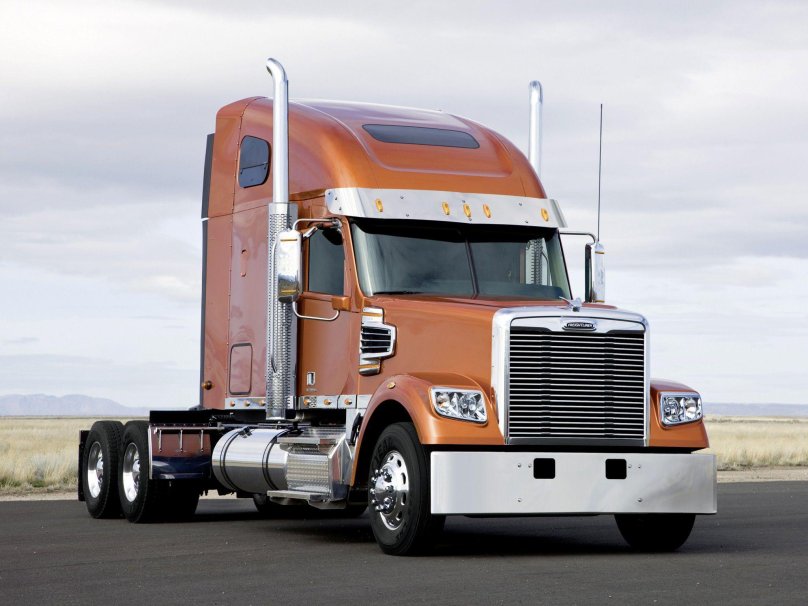Машина freightliner