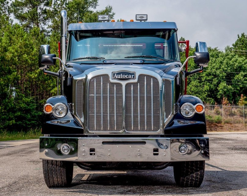 Американский грузовик Peterbilt