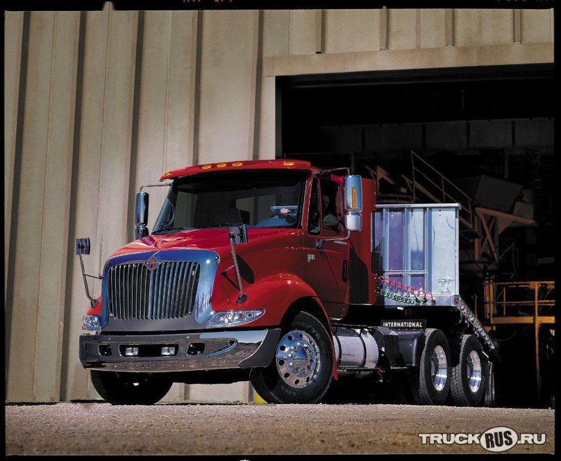 International 8600 тягач