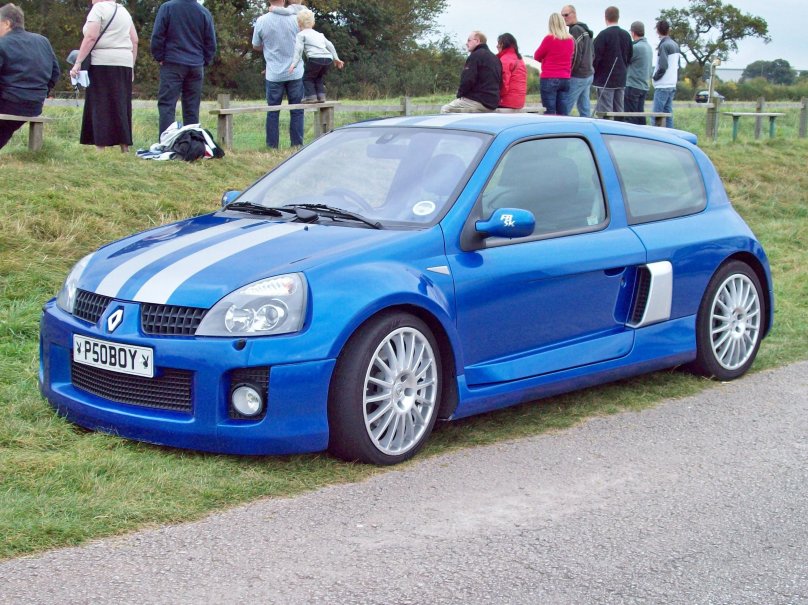 Renault Clio v6 Sport 2000