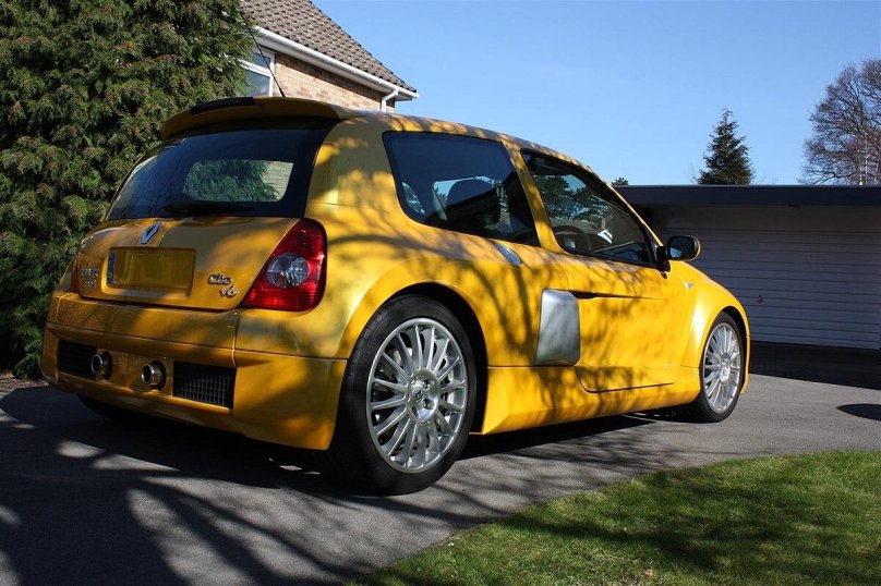 Renault Clio v6 2005