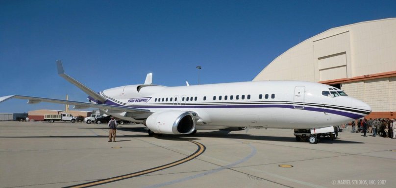 Старк Индастриз самолёт