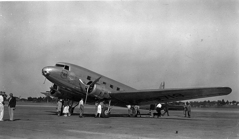 Douglas DC-2