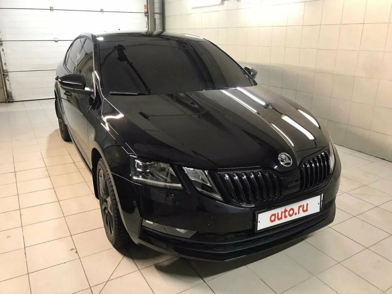 Skoda Octavia a7 черная