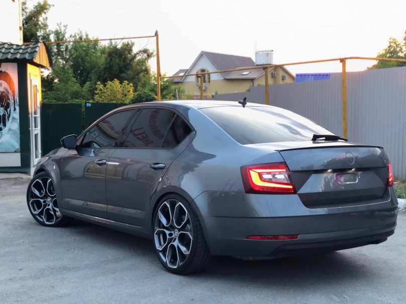 Диски Skoda Octavia a7 RS r17