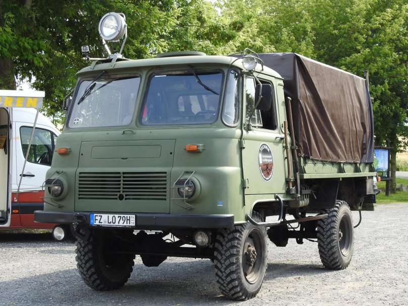 Грузовики Robur