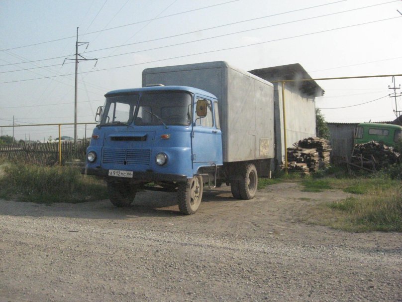 Робур ЛД 2002