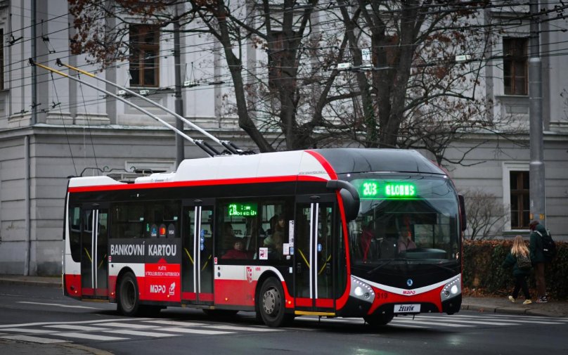 Троллейбус Шкода 15 тр parametry