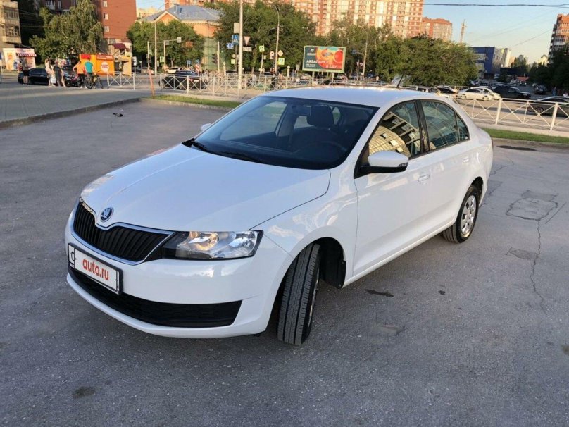 Шкода Рапид 2017 белый