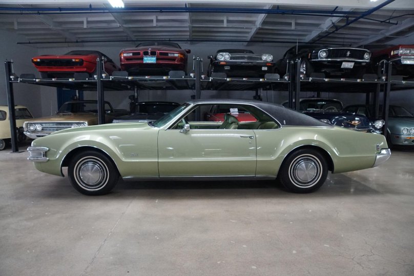 Олдсмобиль Торнадо 1969