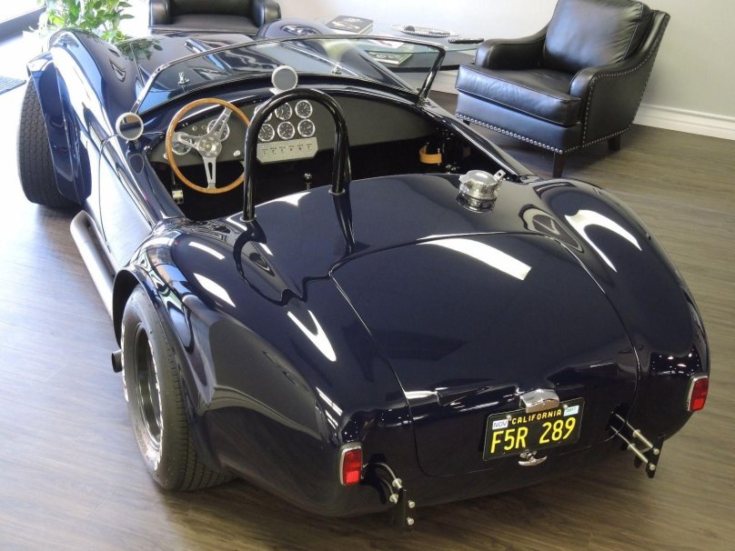 Shelby Cobra Replica