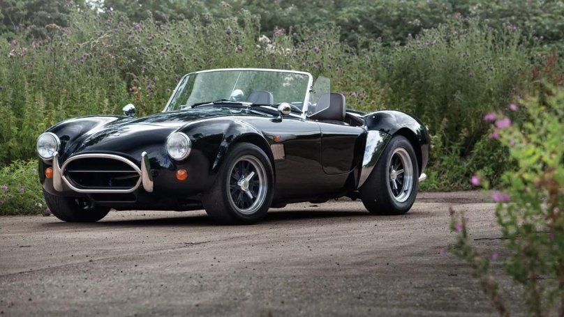AC Cobra MK IV