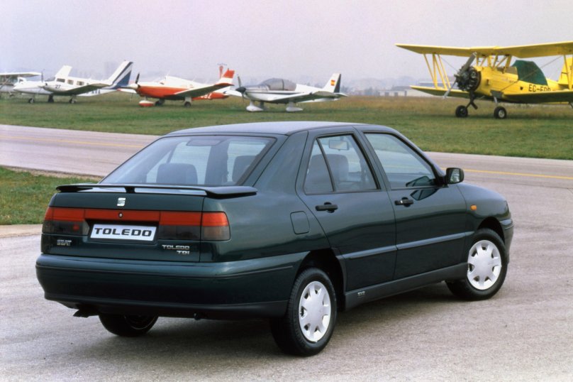 Seat Toledo 1 поколение