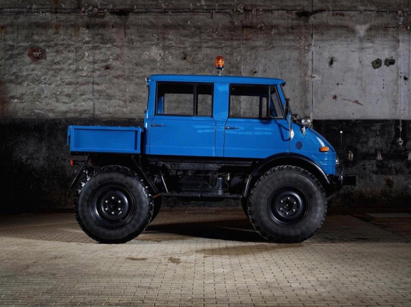 Unimog Mercedes-Benz