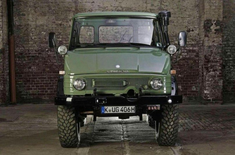 Mercedes-Benz Unimog 406