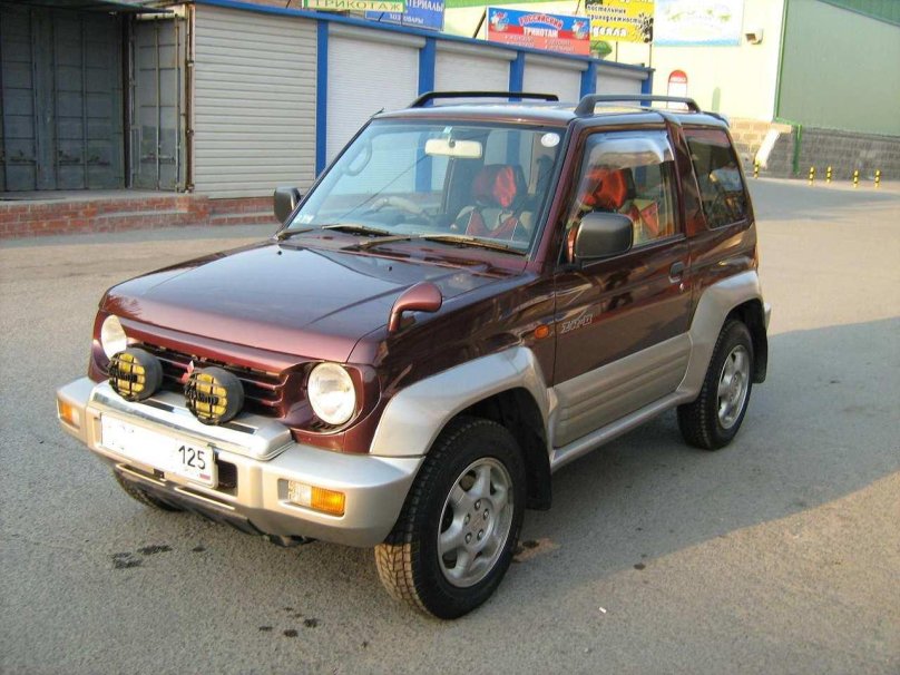 Mitsubishi Pajero Junior, 1996