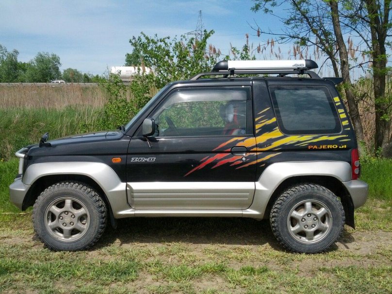 Mitsubishi Pajero Junior, 1996