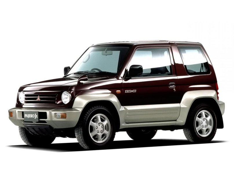 Mitsubishi Pajero io