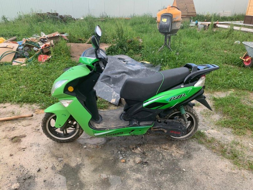 Скутер Ирбис RZR 150