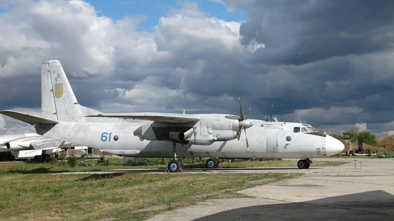 АН-26 на заводе
