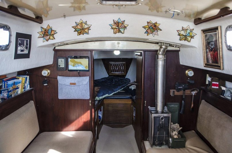 Яхта Альбин Вега 27