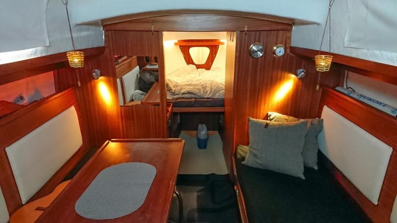 Яхта Albin Vega 27