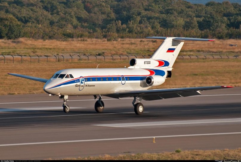 Самолет Yakovlev Yak-40