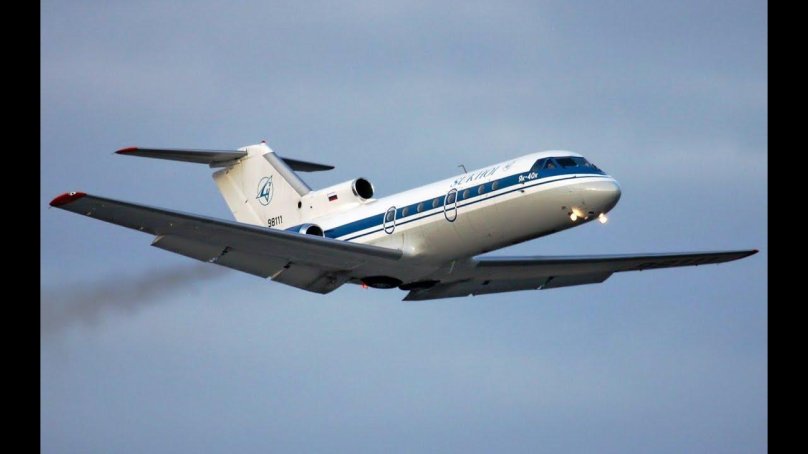 Самолёт як-40