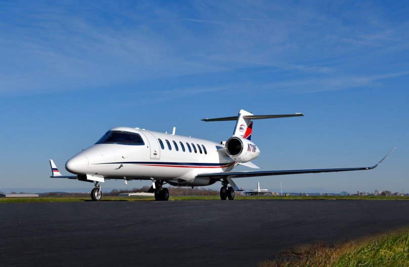 Learjet 75